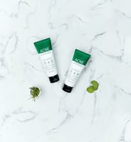 المنظف الرغوي المعجزة لحب الشباب