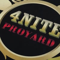 لبادة لون ذهبي