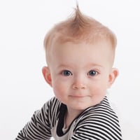 تصوير وتصميم فني ستوديو Studio Portrait Photograph...