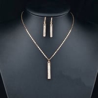 طقم مجوهرات مطلي لون ذهبي بتصميم ازورا لونج