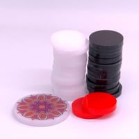 حبوب كيرم مع مضرب