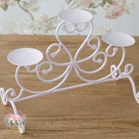 7017 شمعدان معدني زهري