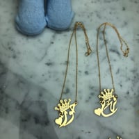 قلاده تاج مطعم بفصوص الزيركون