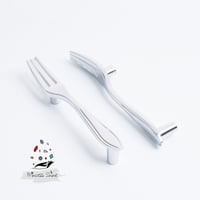 456 - مقبض بشكل شوكة لون ( فضي ) - قطعتين