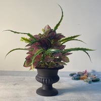 مركن زرع صناعي اخضر وزهري