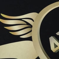 لبادة لون ذهبي