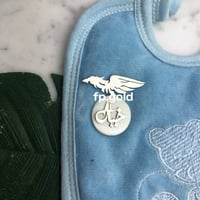 بروش صدف الصقر مطلي فضه