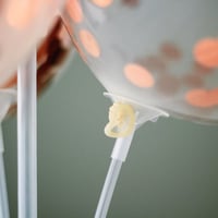 حامل بالونات | لايتضمن بالونات