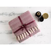 لحاف خفيف (شال) Levi عنابي