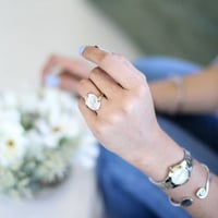 خاتم بالاسم ملكي صدف افريقي