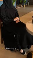 عباية شك اسود راقي علىالجوانب والاطراف تفصيل دولة...