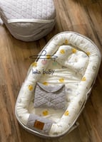 سرير متنقل رمادي مناسب للجنسين