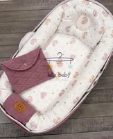 سرير متنقل برغندي للبنات