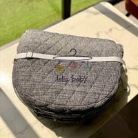 سرير رمادي مميز