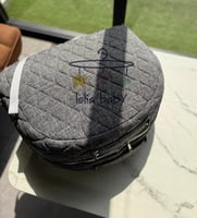 سرير رمادي مميز