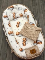 سرير متنقل مناسب للجنسين