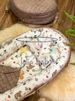 سرير متنقل مناسب للجنسين