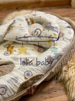 سرير متنقل للأولاد