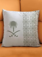 غطاء وسادة من البوليستر بتصميم السيفين والنخلة