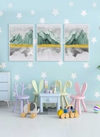 طقم من ٣ لوحات كانفاس على إطار خشبي، تصميم جبال مل...