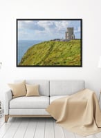 لوحة كانفاس على إطار خشبي لبرج أوبراين بمنحدرات مو...