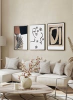 طقم من ٣ لوحات كانفاس على إطار خشبي، تصميم امرأة و...