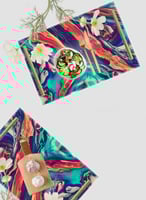 صينية تقديم مصنوعة من الأكريليك مزخرفة بتصميم شكل...