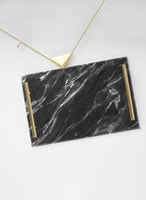 صينية تقديم مصنوعة من الأكريليك مزخرفة بتصميم شكل...