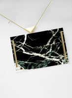 صينية تقديم مصنوعة من الأكريليك مزخرفة بتصميم شكل...