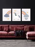 طقم من ٣ لوحات كانفاس على إطار خشبي بتصميم لطيف لل...