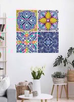 طقم من ٤ لوحات كانفاس مربع على إطار خشبي، تصميم زخ...