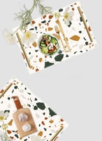 صينية تقديم مصنوعة من الأكريليك مزخرفة بتصميم ملون...