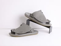 حذاء رندر شرقي شبابي