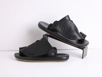 حذاء رندر شرقي شبابي