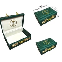 شنطة جلد زيتي شعار سيفين ونخله قفل أرقام حجم كيلو