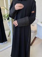 عباية الكم جكار ومن الجانبين نص كلوش- قماش انترنت