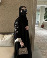 عباية تطريز بيج مع وردي الكم قلاب نص كلوش - كريب و...