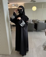 عباية تطريز ابيض مع شيفون بالكم نص كلوش - قماش انت...