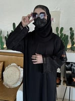 عباية الكم بكلفه مطرزه نص كلوش- قماش انترنت