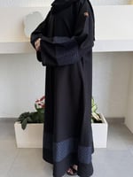 عباية الكم والاسفل كحلي ربع كلوش - قماش كريب واقف