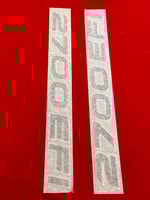 علامة باب 2700 هايلوكس من 2009الي 2016 اصلي طقم