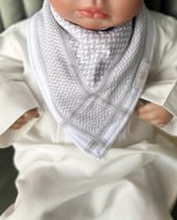 مريلة شكل شماغ