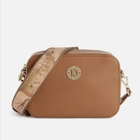 شنطه الفيرومارتيني جميله