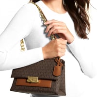 شنطه مايكل كورس جميله