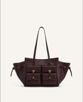 شنطه jw pei. جيوب برغندي