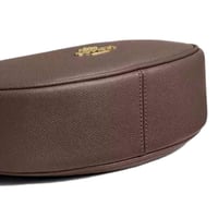 شنطه كوتش مميزه برغندي