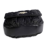 شنطة لوف موسكينو القلب أسود