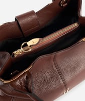 شنطة الفيرو كاسل بني