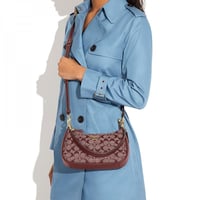 شنطة كوتش تيري لون أحمر