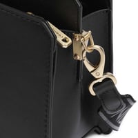 شنطة فالنتينو ايبانيما أسود